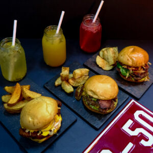 Combo Hamburguesas (x3) <br> Postre de Regalo